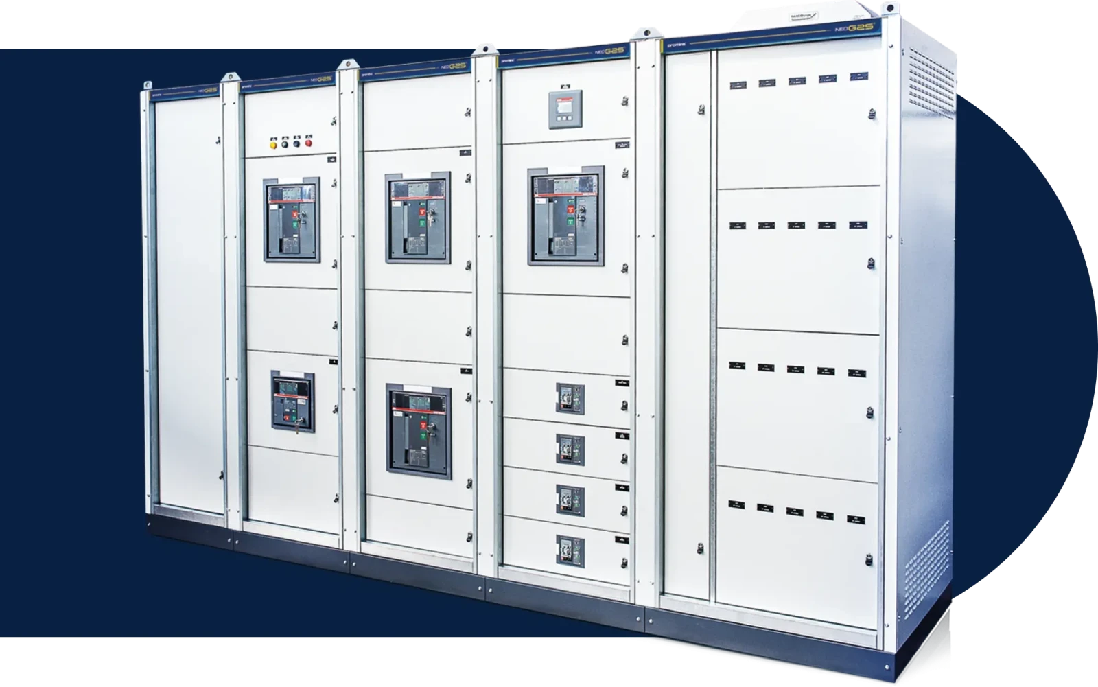 maquina-painel-baixa-tensao.webp